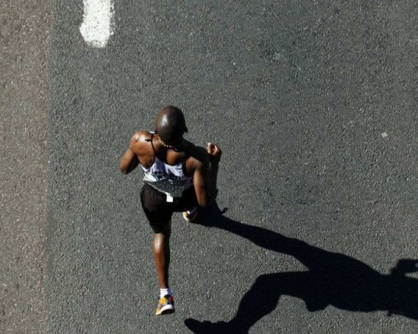 如何持续3到4个小时的运动？